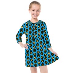 0059 Comic Head Bothered Smiley Pattern Kids  Quarter Sleeve Shirt Dress by DinzDas