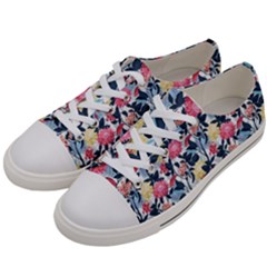 Beautiful floral pattern Women s Low Top Canvas Sneakers