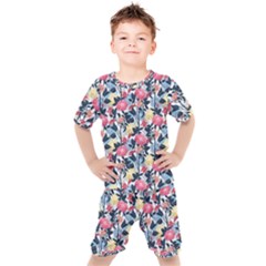 Beautiful floral pattern Kids  Tee and Shorts Set