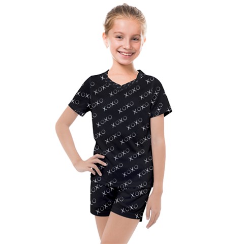 Xoxo Black And White Pattern, Kisses And Love Geometric Theme Kids  Mesh Tee And Shorts Set by Casemiro