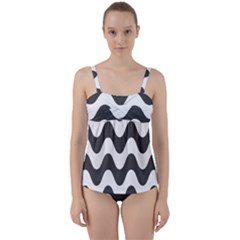 Copacabana  Twist Front Tankini Set by Sobalvarro