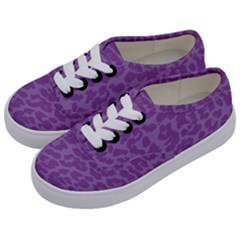 Purple Big Cat Pattern Kids  Classic Low Top Sneakers by Angelandspot
