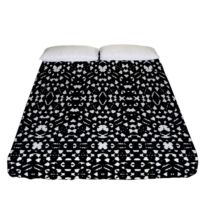 Ethnic Black And White Geometric Print Fitted Sheet (Queen Size)