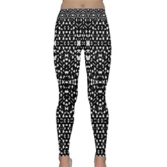 Ethnic Black And White Geometric Print Classic Yoga Leggings