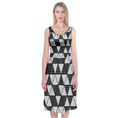 Black And White Triangles Pattern Midi Sleeveless Dress by SpinnyChairDesigns