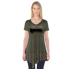 Rustic Green Brown Swirls Short Sleeve Tunic 