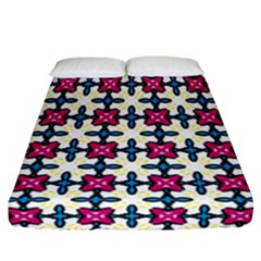 Geometric Fitted Sheet (California King Size)