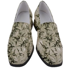 Pale Tropical Floral Print Pattern Women s Chunky Heel Loafers by dflcprintsclothing