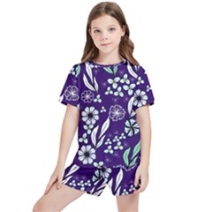 Floral Blue Pattern  Kids  Tee And Sports Shorts Set by MintanArt