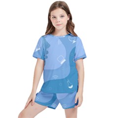 Online Woman Beauty Blue Kids  Tee And Sports Shorts Set