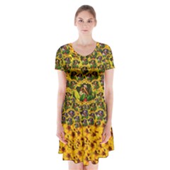 Lizards In Love In The Land Of Flowers Short Sleeve V-neck Flare Dress