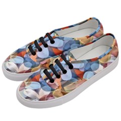 Motif Florale Women s Classic Low Top Sneakers