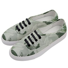 Banana Leaf Plant Pattern Women s Classic Low Top Sneakers