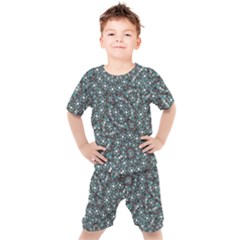 Intricate Texture Ornate Camouflage Pattern Kids  Tee And Shorts Set by dflcprintsclothing