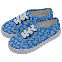 Hydrangea Blue Glitter Round Kids  Classic Low Top Sneakers by Dutashop