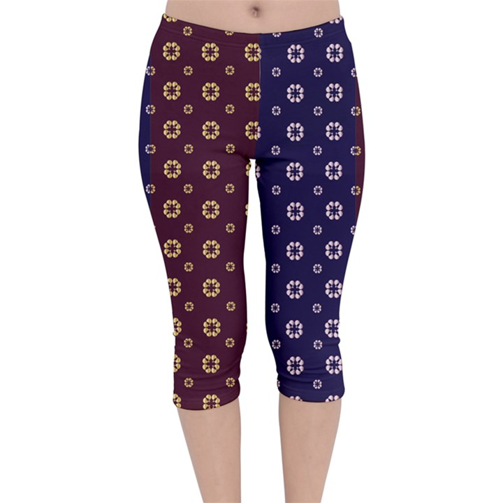 Baatik Print Velvet Capri Leggings 