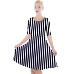 Bande noir/blanc  Quarter Sleeve A-Line Dress