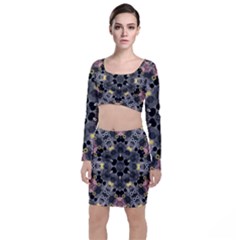 Abstract Geometric Kaleidoscope Top and Skirt Sets