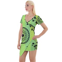 Green Grid Cute Flower Mandala Short Sleeve Asymmetric Mini Dress