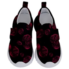 Red Sponge Prints On Black Background Kids  Velcro No Lace Shoes by SychEva