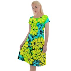 Chrysanthemums Classic Short Sleeve Dress