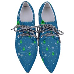 Funny Aliens With Spaceships Pointed Oxford Shoes by SychEva