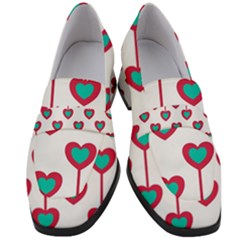 Red Hearts On A White Background Women s Chunky Heel Loafers