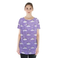 Cheerful Pugs Lie In The Clouds Skirt Hem Sports Top