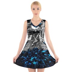 Movie V-neck Sleeveless Dress by Sparkle