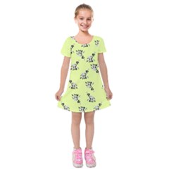 Black and white vector flowers at canary yellow Kids  Short Sleeve Velvet Dress