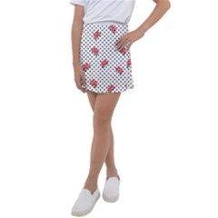 Red Vector Roses And Black Polka Dots Pattern Kids  Tennis Skirt by Casemiro