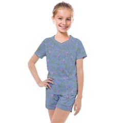 Curly Flowers Kids  Mesh Tee And Shorts Set