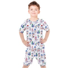 Cute Snowmen Celebrate New Year Kids  Tee And Shorts Set by SychEva