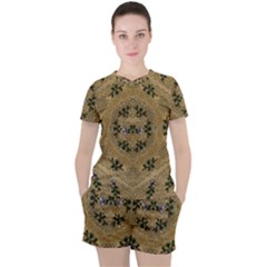 Wood Art With Beautiful Flowers And Leaves Mandala Women s Tee And Shorts Set