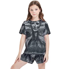 Bw Creepy Fantasy Scene Artwork Kids  Tee And Sports Shorts Set by dflcprintsclothing