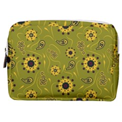 Floral Pattern Paisley Style  Make Up Pouch (medium) by Eskimos