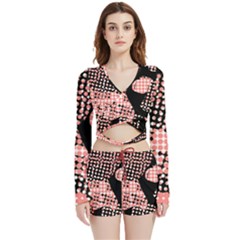 Abstrait Effet Formes Noir/rose Velvet Wrap Crop Top And Shorts Set