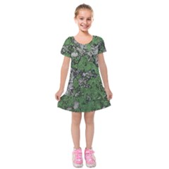 Modern Camo Grunge Print Kids  Short Sleeve Velvet Dress