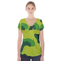 Abstract Pattern Geometric Backgrounds   Short Sleeve Front Detail Top by Eskimos