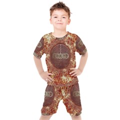 Chartres Double Infinity Antique Mandala Kids  Tee And Shorts Set by EDDArt