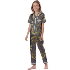 Folk flowers print Floral pattern Ethnic art Kids  Satin Short Sleeve Pajamas Set