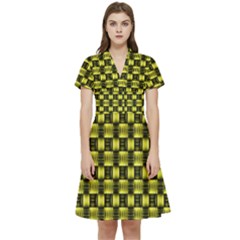 Glow Pattern Short Sleeve Waist Detail Dress