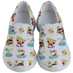 Vector-pattern-with-funny-animals-cartoon-summer-holiday-beach Kids Lightweight Slip Ons