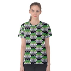 Hackers Town Void Mantis Hexagon Aromantic Pride Flag Women s Cotton Tee