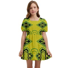 Abstract pattern geometric backgrounds  Kids  Short Sleeve Dolly Dress