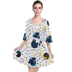 Seamless-pattern-with-spaceships-stars 002 Velour Kimono Dress