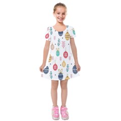 Seamless-pattern-cute-christmas-balls-shariki-igrushki-rozhd Kids  Short Sleeve Velvet Dress