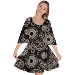 Seamless Paisley Pattern Velour Kimono Dress