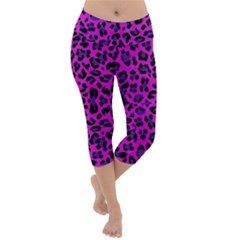 Pattern-tiger-purple Lightweight Velour Capri Yoga Leggings by nate14shop