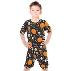 Halloween Pattern 3 Kids  Tee And Shorts Set by designsbymallika